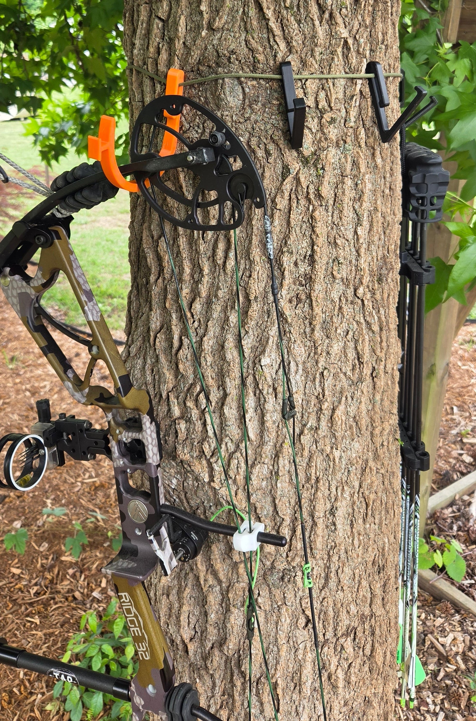 Mobile Hunting Gear Strap